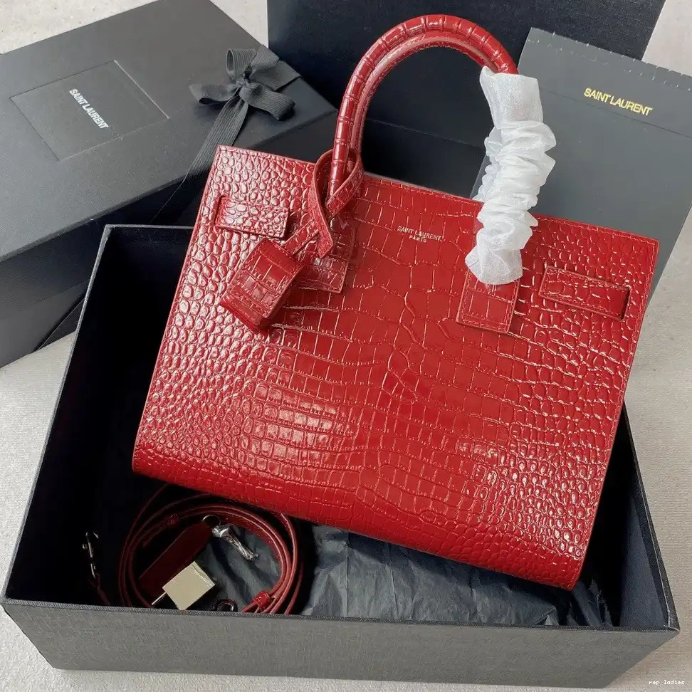 REP BABY DE YSL SAC JOUR 0524